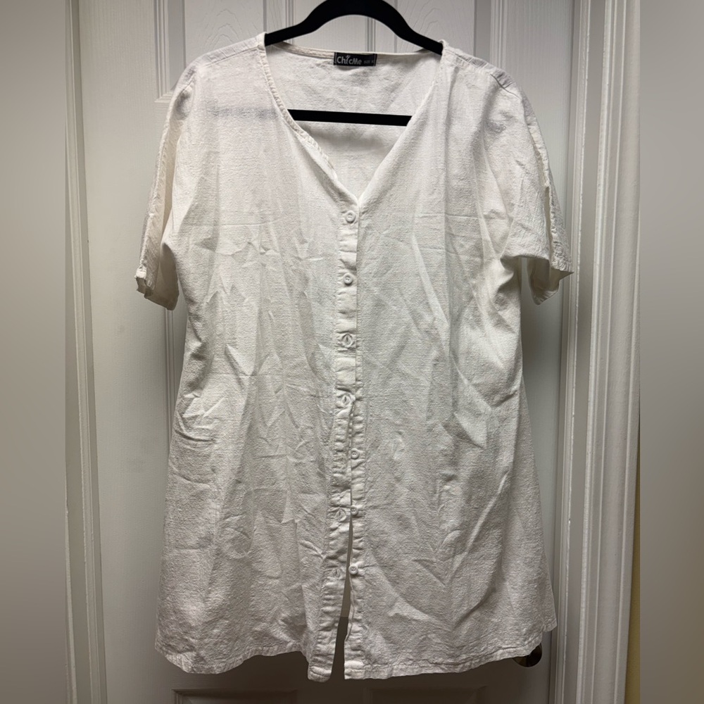 ChicMe White Button Down Tunic Top – Size XL